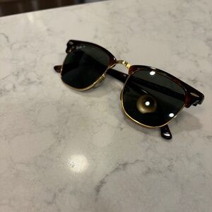 Women’s Ray Ban polarized sunglasses